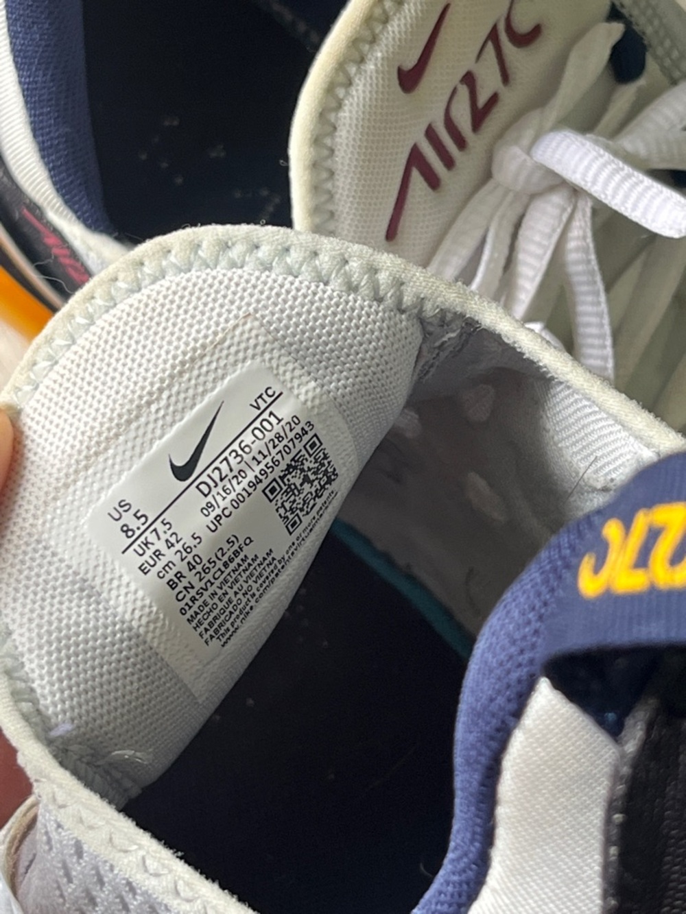 Nike White Navy Yellow Air270 Trainers - Picture 13 of 13